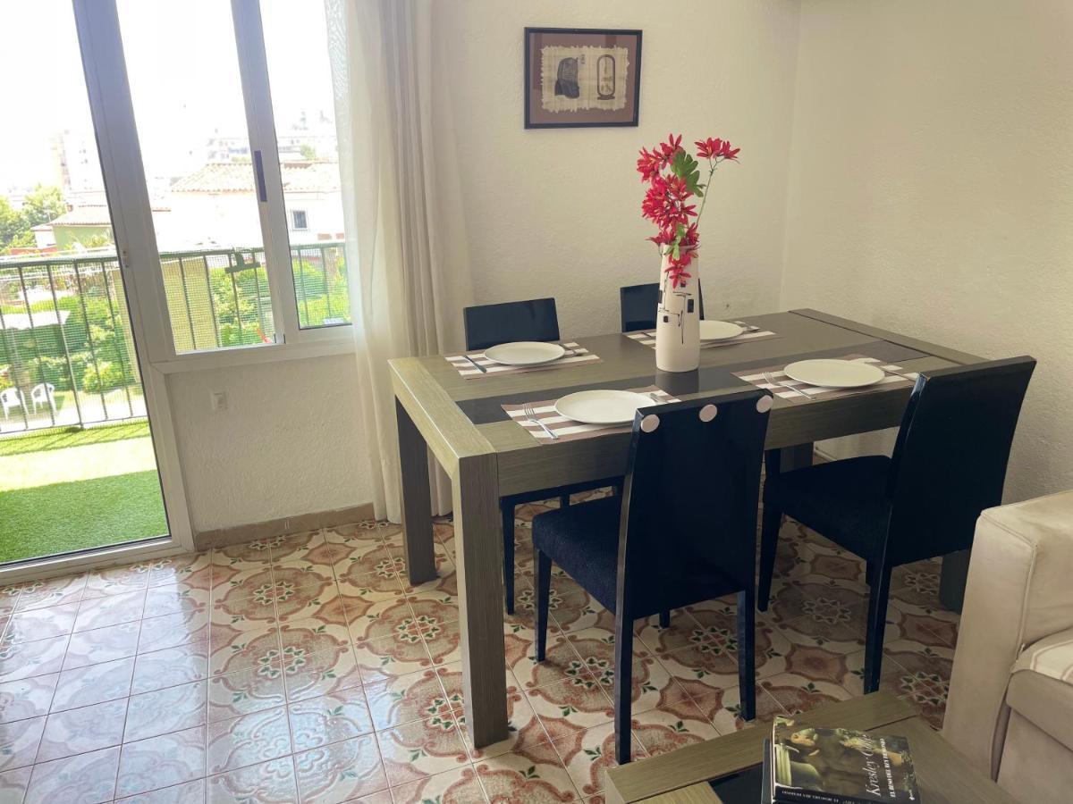 Nice Apartamen Lloret de Mar Exterior photo